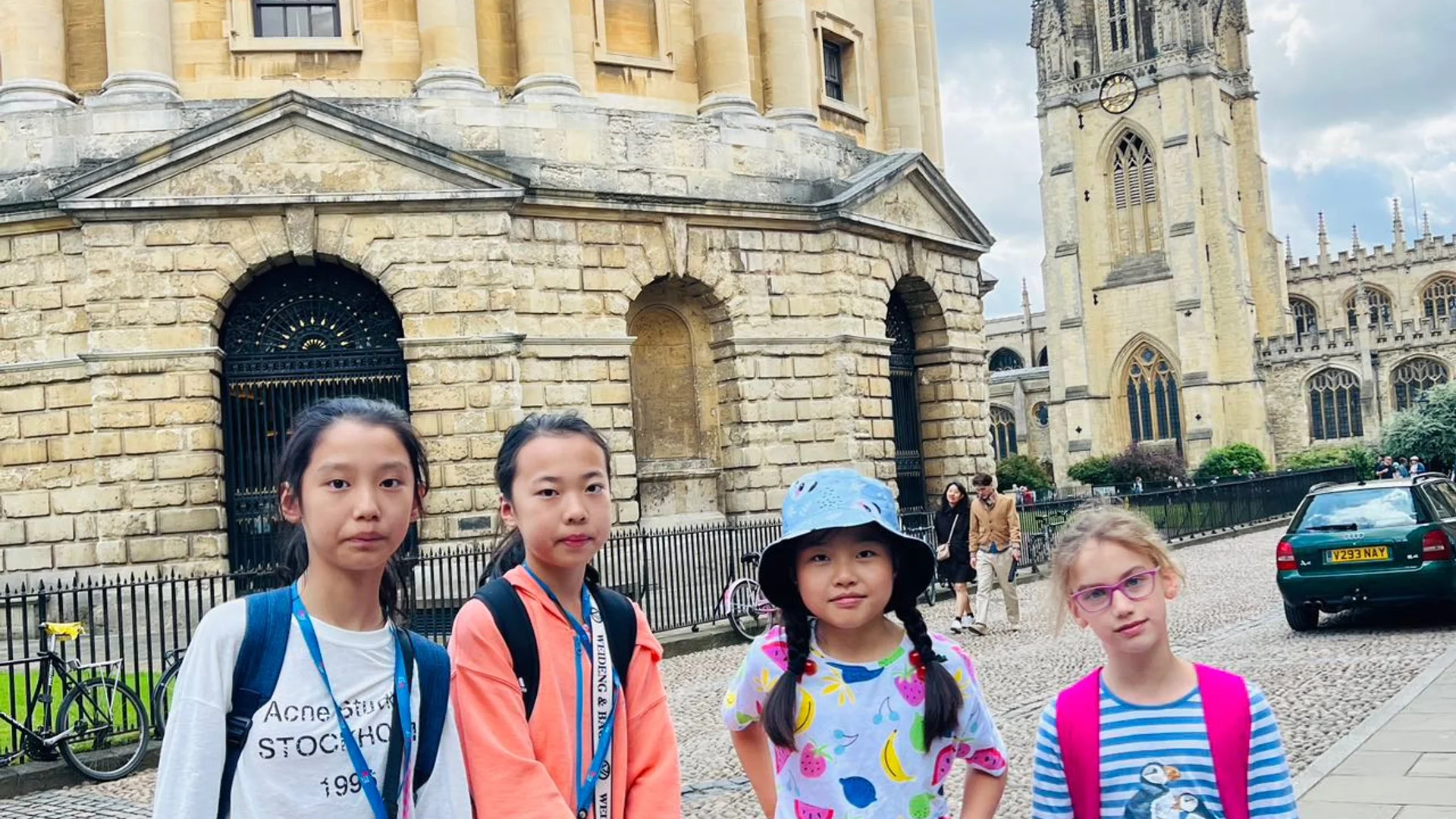 Oxford Radcliffe Camera Students